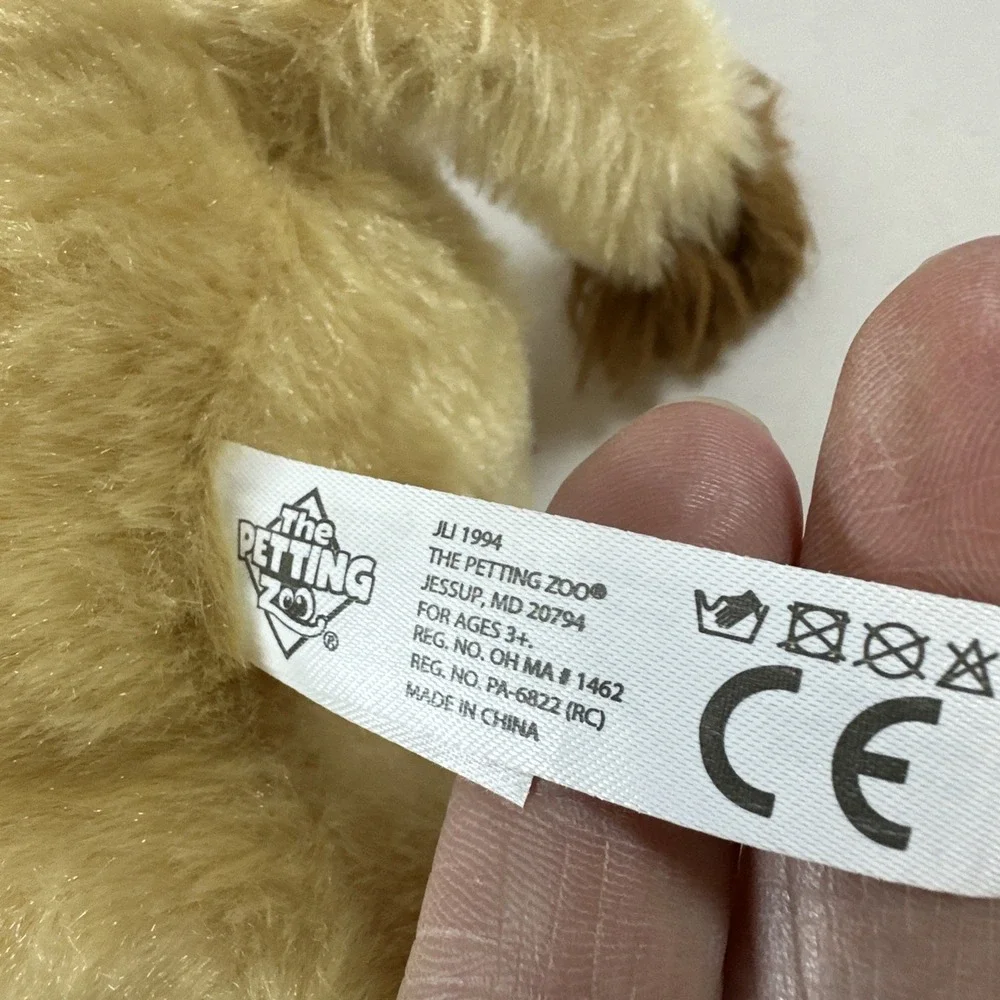 The Petting Zoo‎ Lion 8 Inch Stuffed Animal Plush Toy